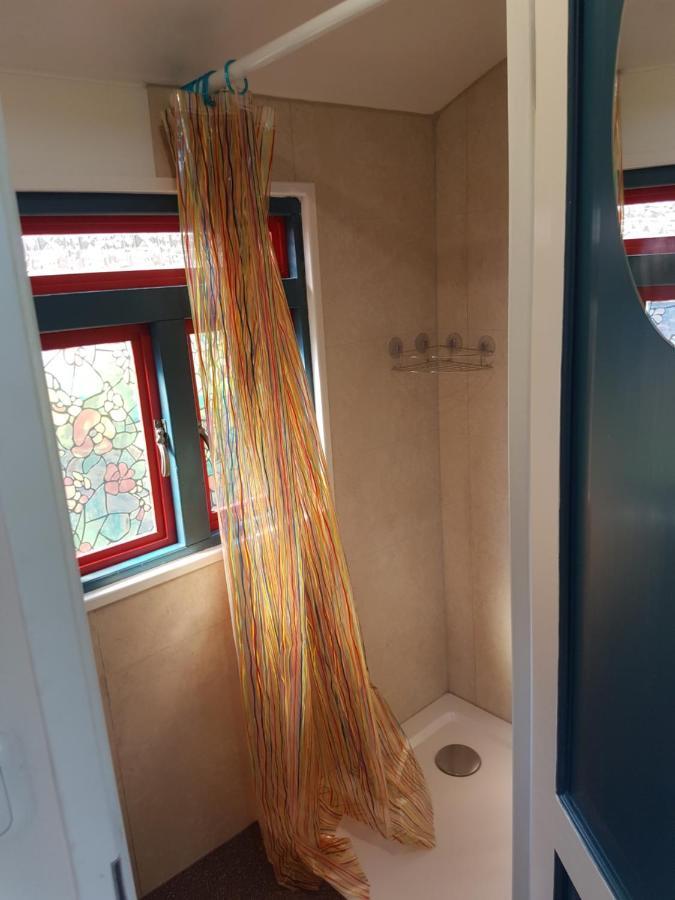 Gezellig Pipowagen In Oostvoorne Villa Luaran gambar